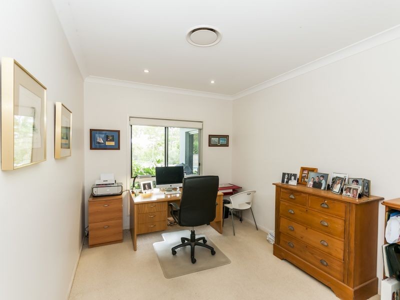 8 Sarah Court, New Auckland QLD 4680