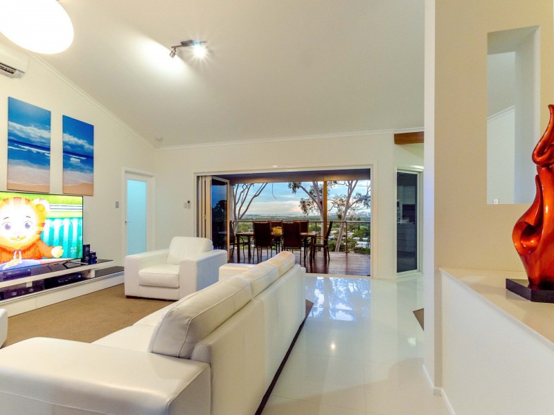 11 Piper Street, West Gladstone QLD 4680