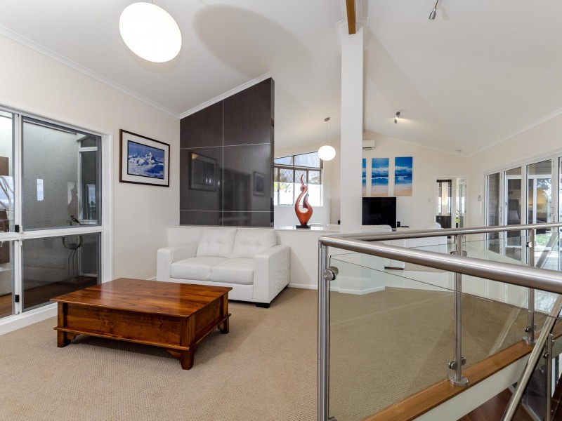 11 Piper Street, West Gladstone QLD 4680