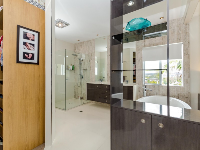 11 Piper Street, West Gladstone QLD 4680