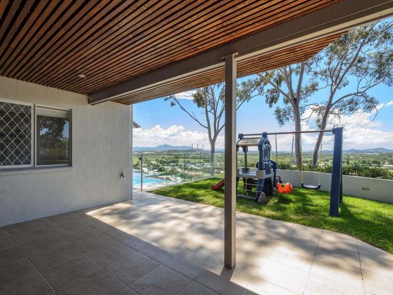 11 Piper Street, West Gladstone QLD 4680