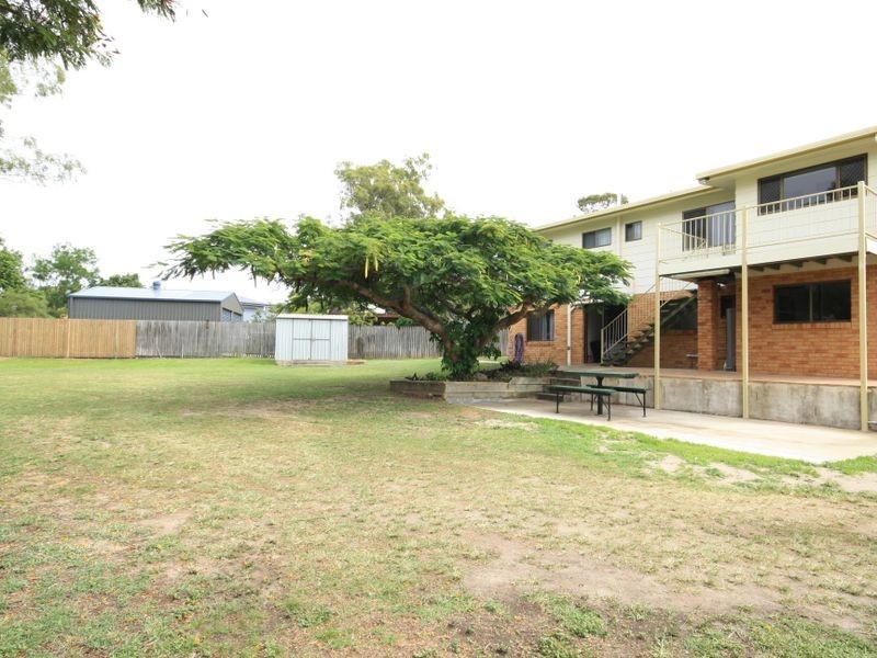 5 Bunker Court, Clinton QLD 4680