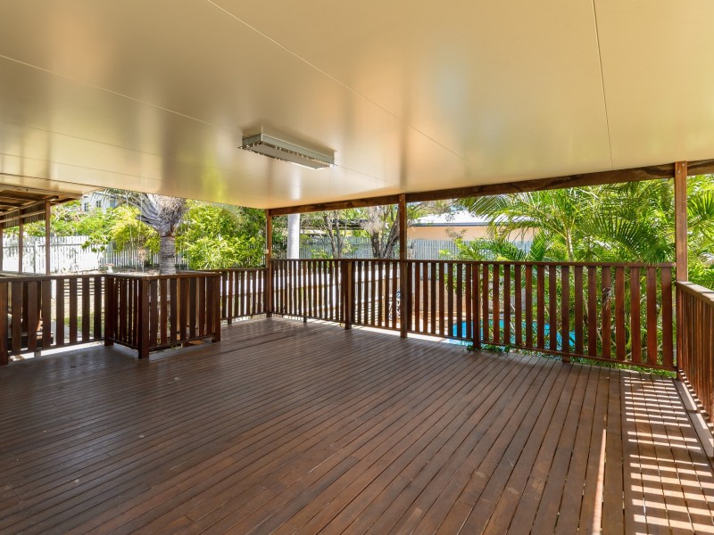 1 Banksia Street, Boyne Island QLD 4680