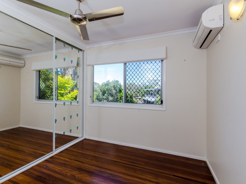 1 Banksia Street, Boyne Island QLD 4680