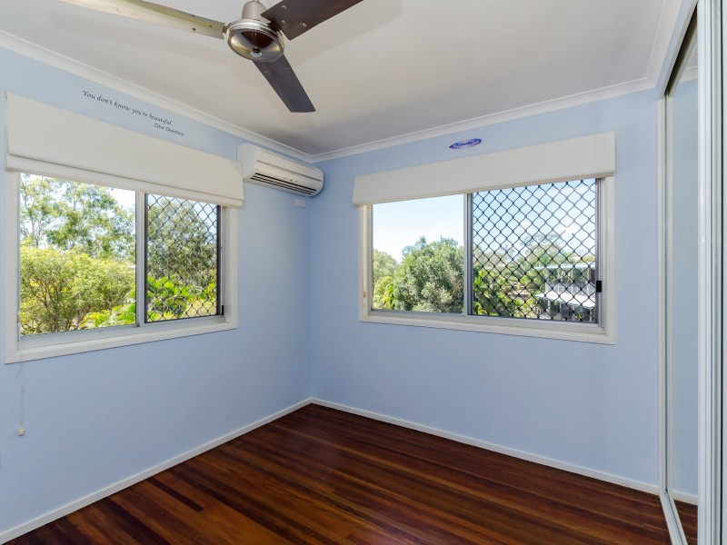 1 Banksia Street, Boyne Island QLD 4680