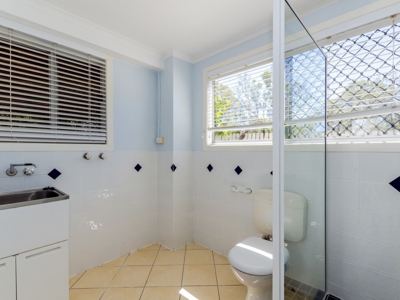 1 Banksia Street, Boyne Island QLD 4680