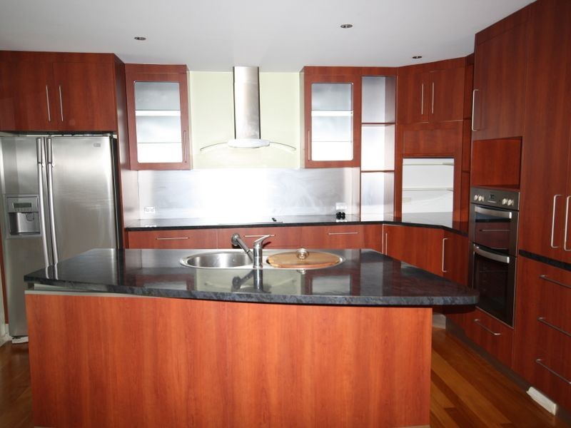 11 Glegg Street, West Gladstone QLD 4680