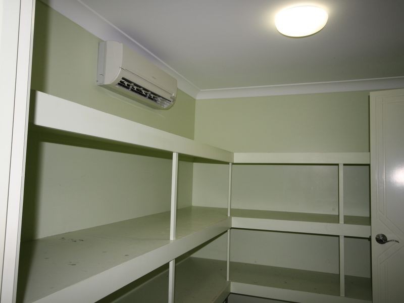 11 Glegg Street, West Gladstone QLD 4680