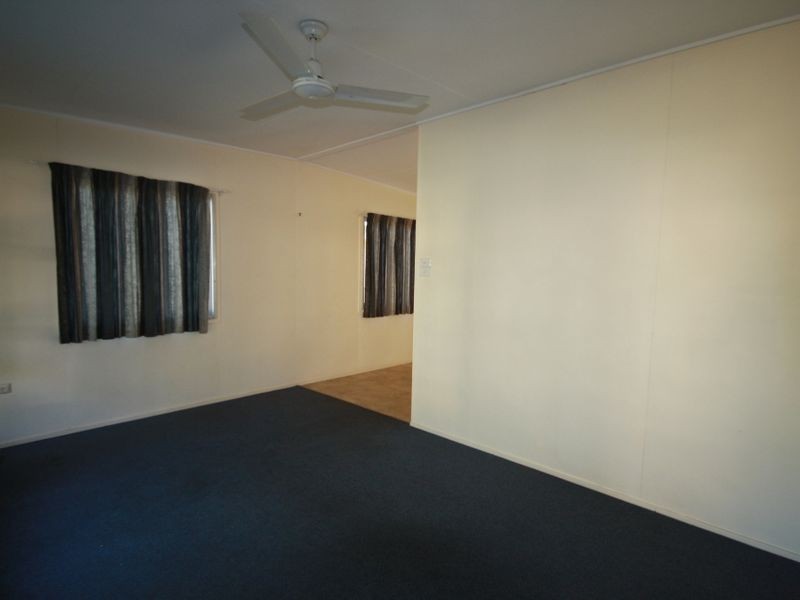 17 Norris Street, West Gladstone QLD 4680