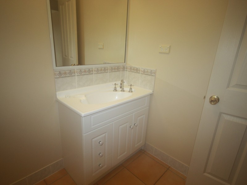 181 Jhickey Avenue, Clinton QLD 4680