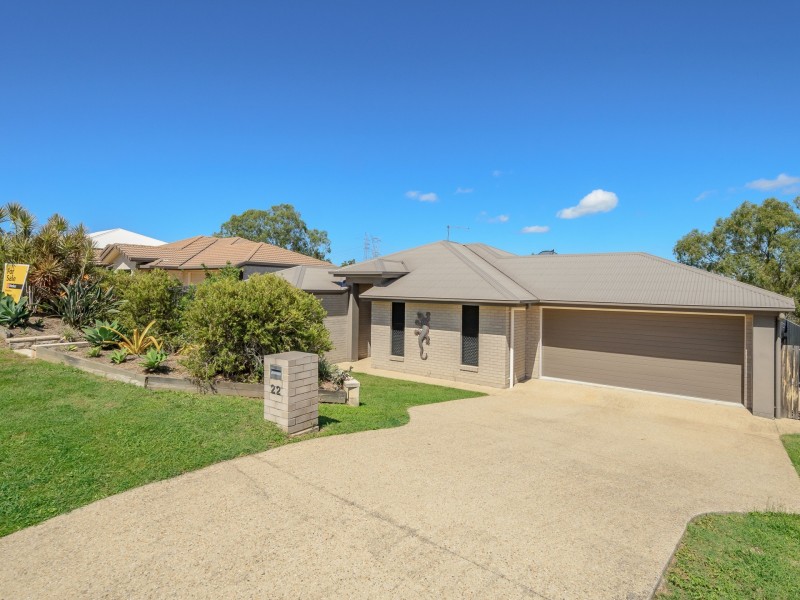 22 Dartmouth Close, Clinton QLD 4680
