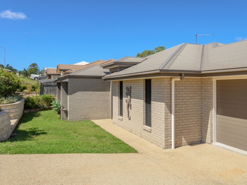 22 Dartmouth Close, Clinton QLD 4680