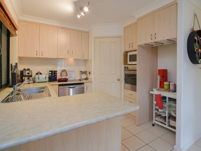 14 Glenlyon Street, Gladstone QLD 4680