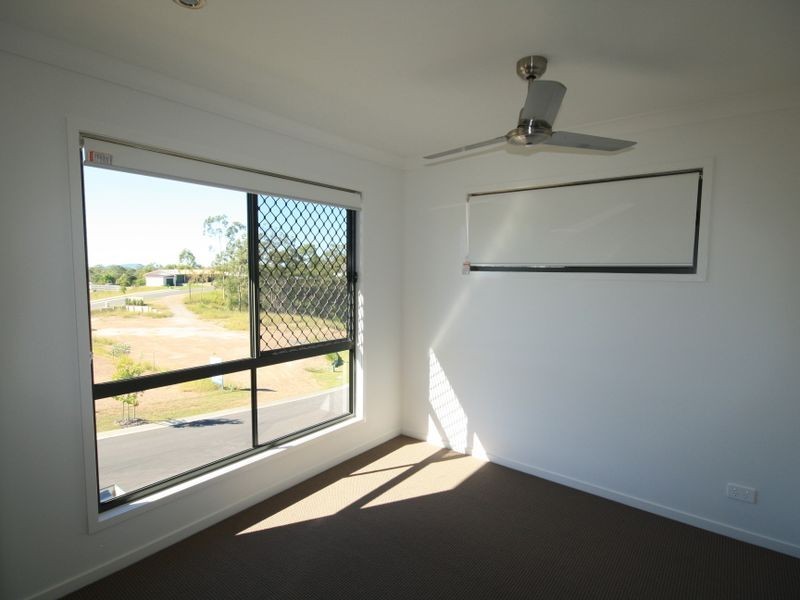 2/54 Fitzroy Street, Clinton QLD 4680