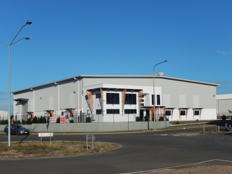 1 George Mamalis Place, Callemondah QLD 4680