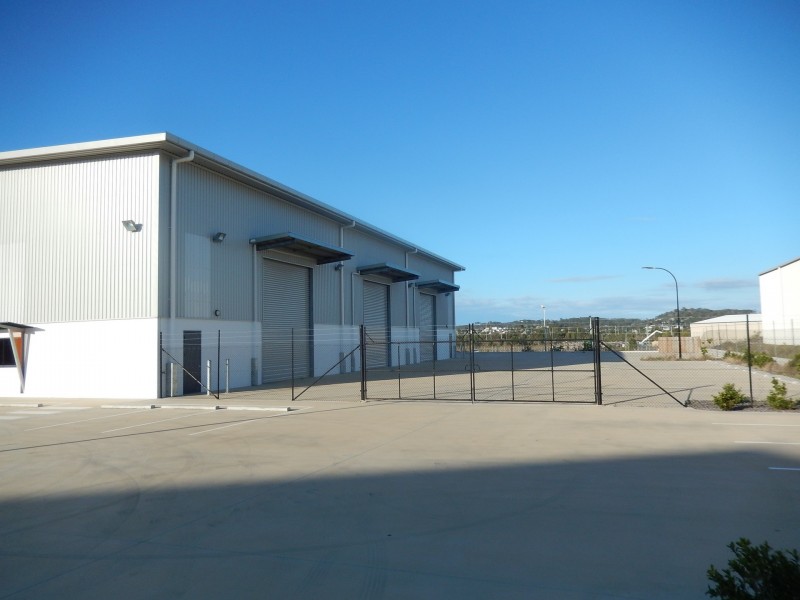 1 George Mamalis Place, Callemondah QLD 4680