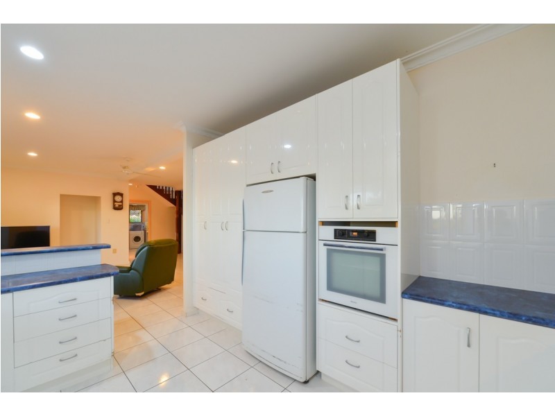 5-7 Piper Street, West Gladstone QLD 4680