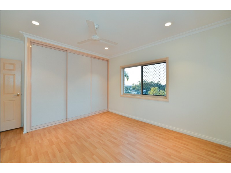 5-7 Piper Street, West Gladstone QLD 4680