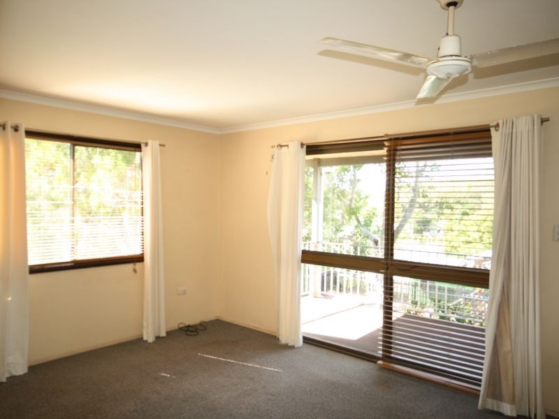 14 Far Street, West Gladstone QLD 4680