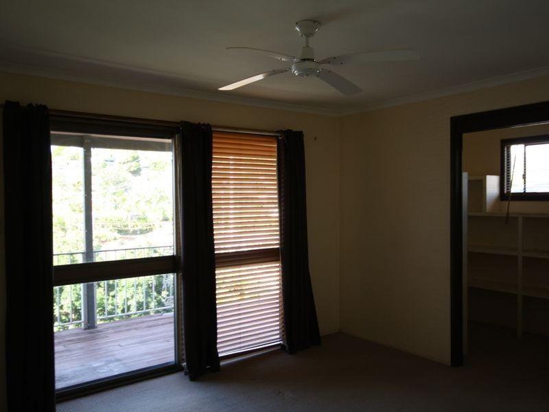 14 Far Street, West Gladstone QLD 4680
