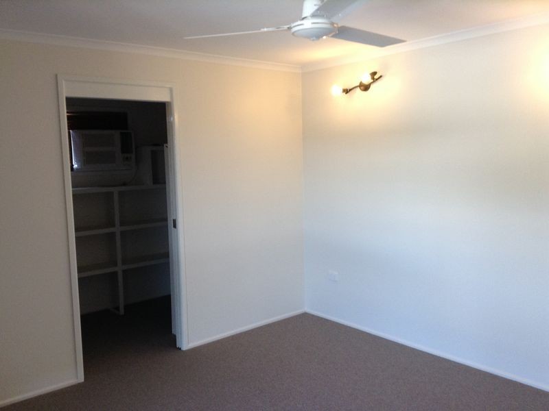 14 Far Street, West Gladstone QLD 4680