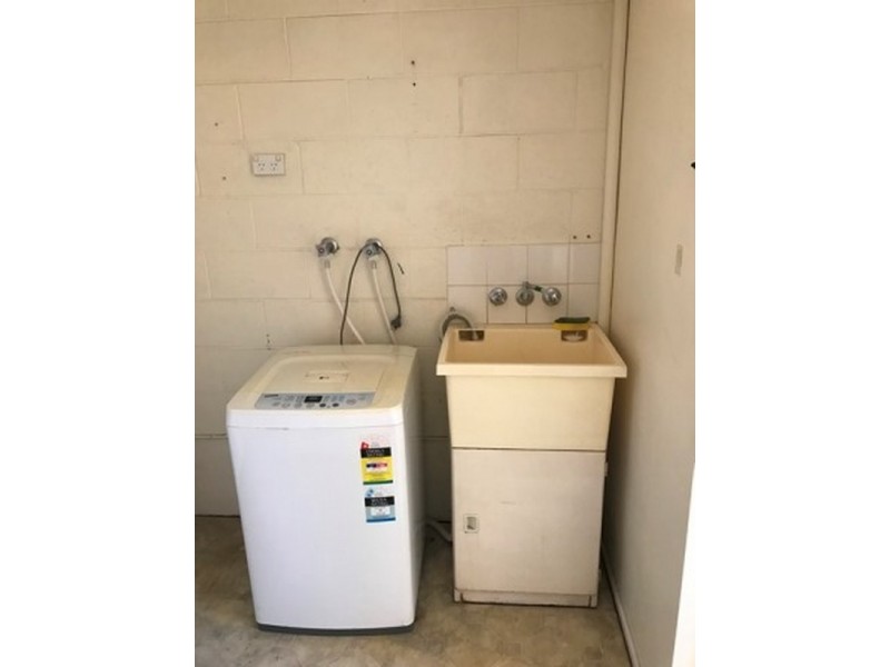 3/43 Off Lane, South Gladstone QLD 4680