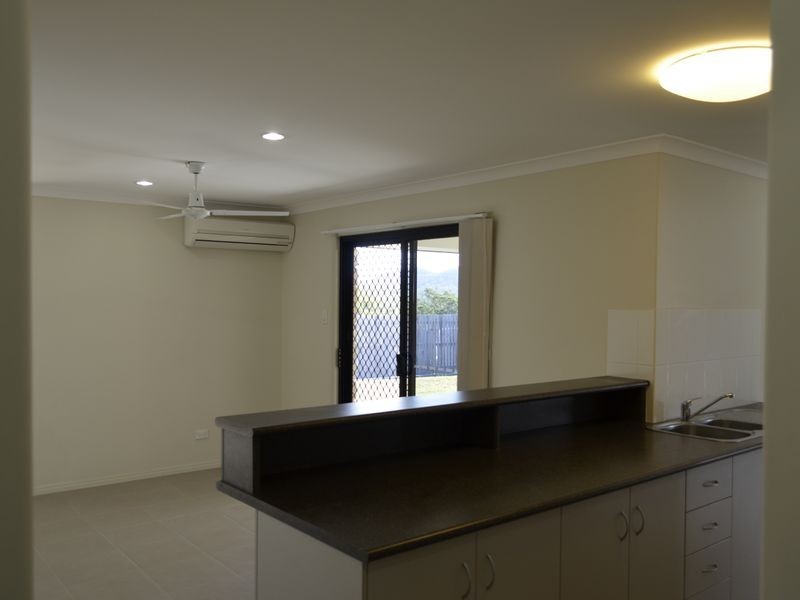 8 Wyara Close, Clinton QLD 4680