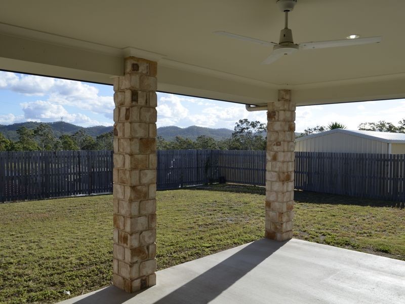 8 Wyara Close, Clinton QLD 4680