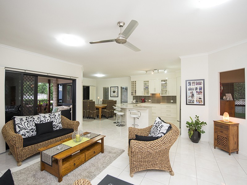 5 Jenny Lind Court, Boyne Island QLD 4680