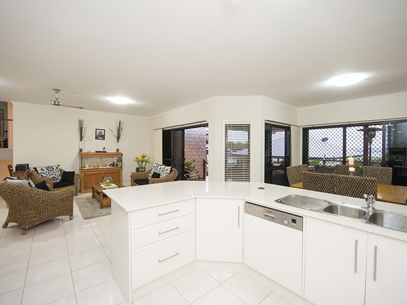 5 Jenny Lind Court, Boyne Island QLD 4680