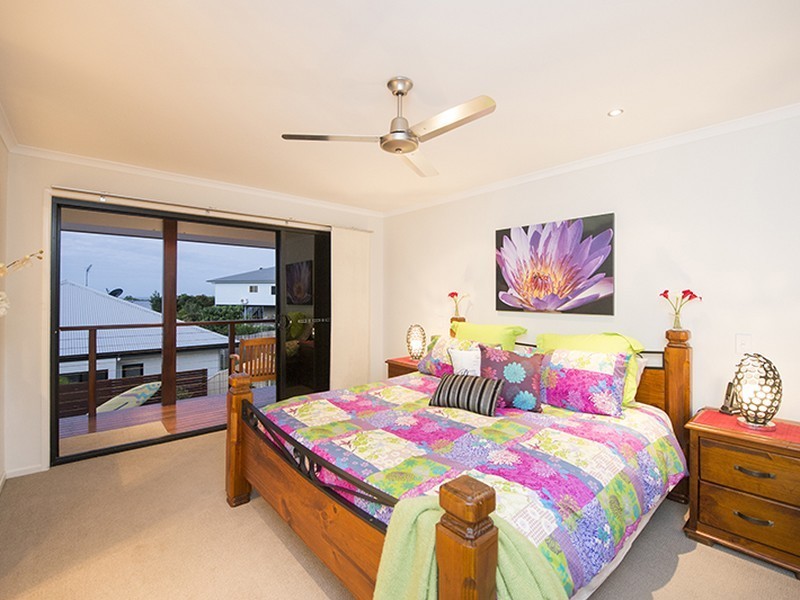 5 Jenny Lind Court, Boyne Island QLD 4680