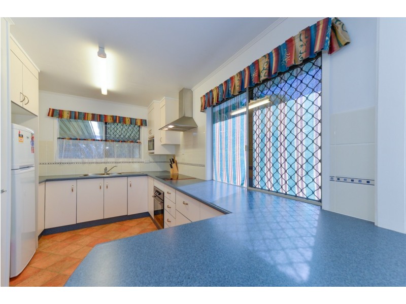11 Drummer Street, Toolooa QLD 4680