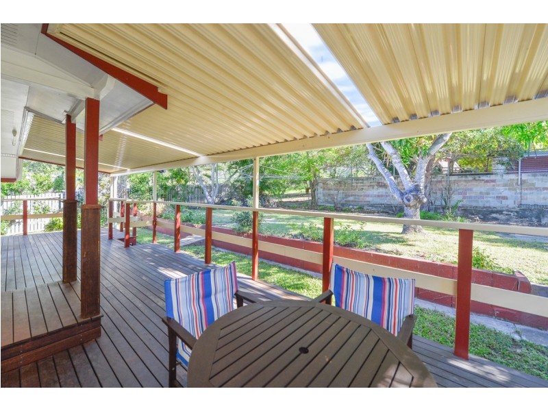 11 Drummer Street, Toolooa QLD 4680