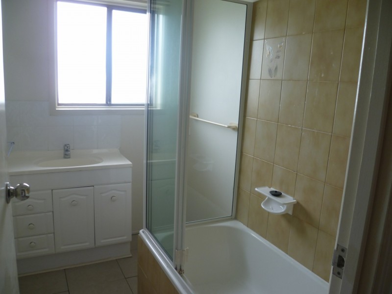 51 Rossella Street, West Gladstone QLD 4680