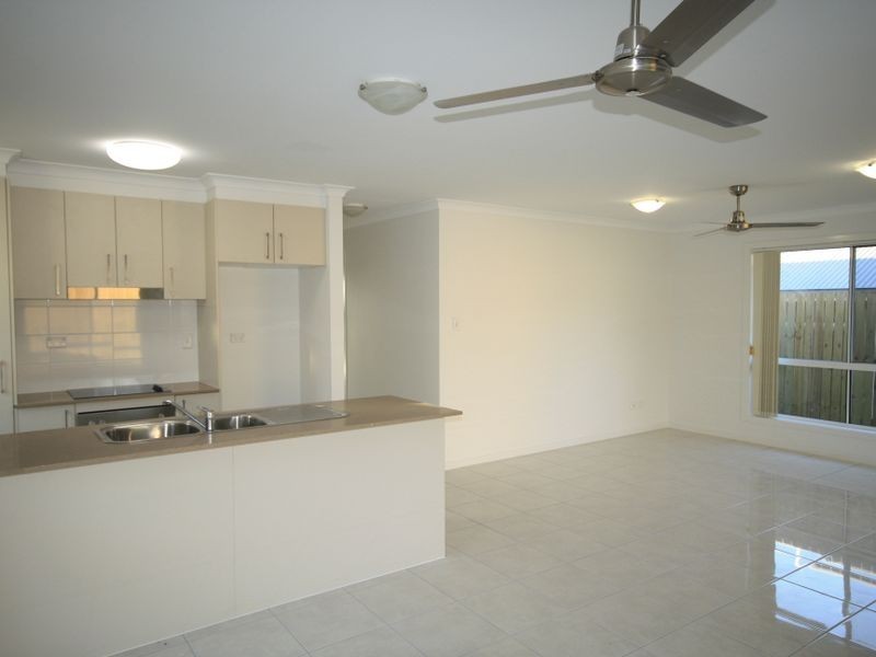 22 Bufflehead Road, Kirkwood QLD 4680