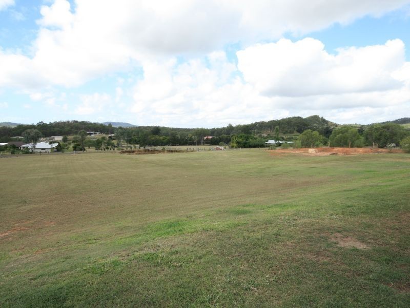 1 Monaros Court, Beecher QLD 4680