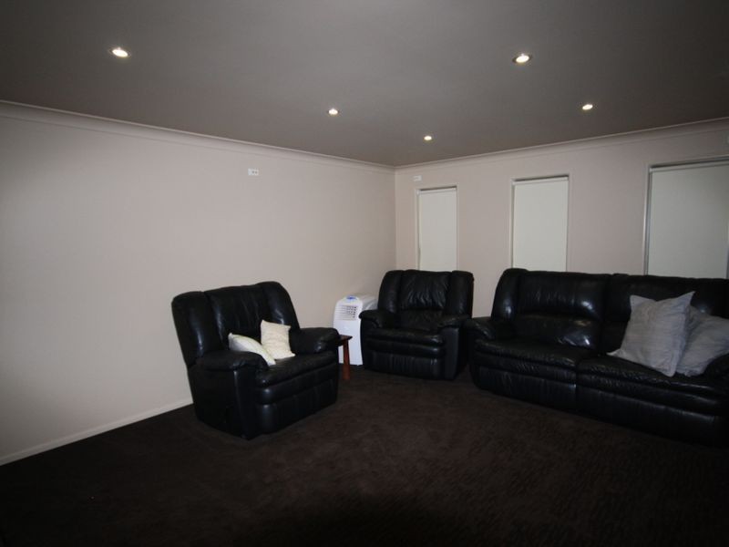 1 Monaros Court, Beecher QLD 4680