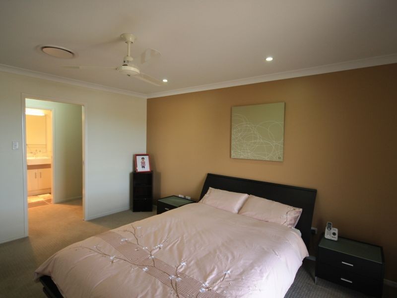 6 Wuruma Court, Clinton QLD 4680