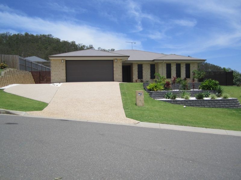 6 Phoenix Place, Telina QLD 4680