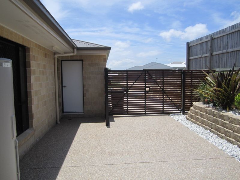 6 Phoenix Place, Telina QLD 4680