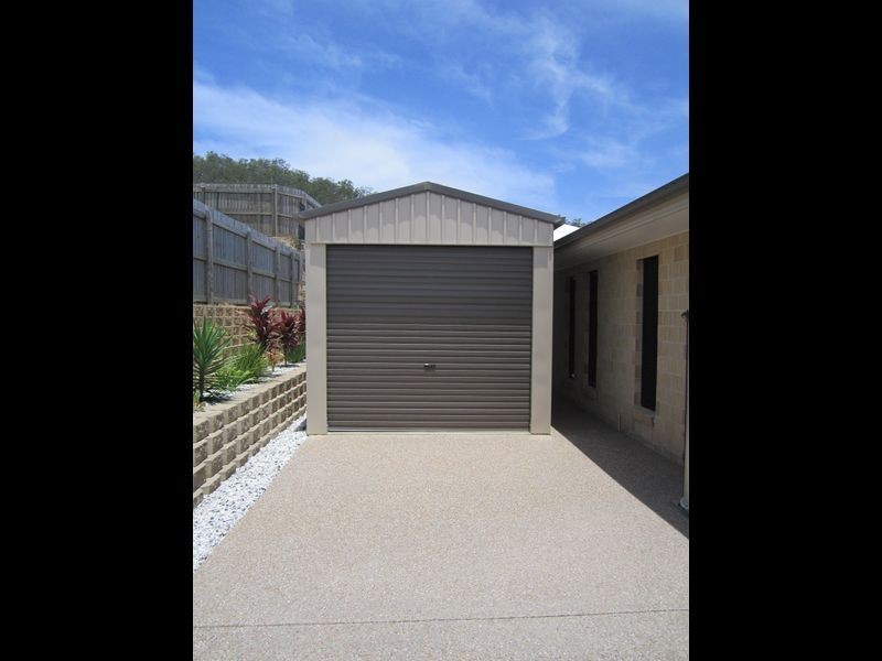 6 Phoenix Place, Telina QLD 4680