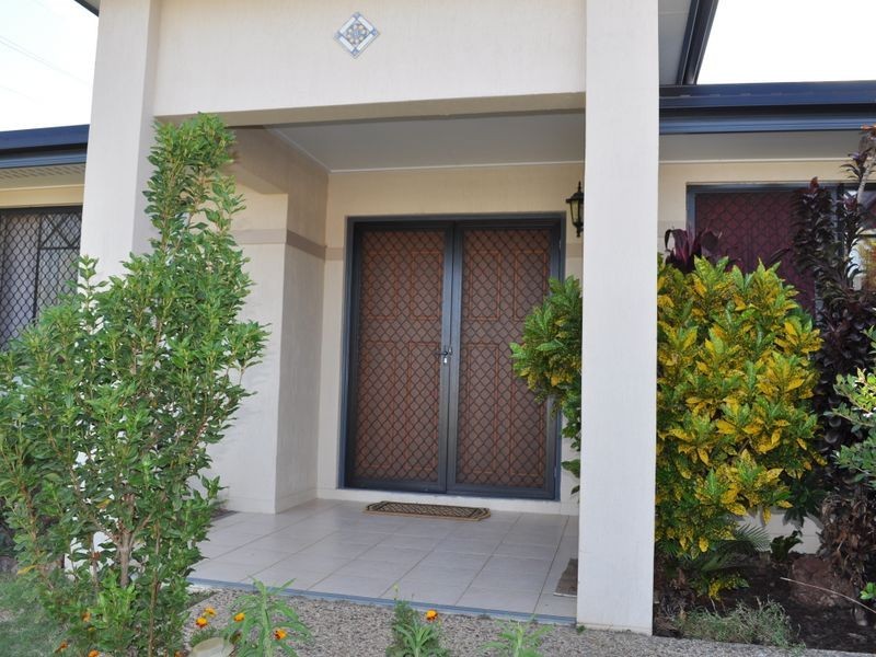 12 Willespie Place, New Auckland QLD 4680