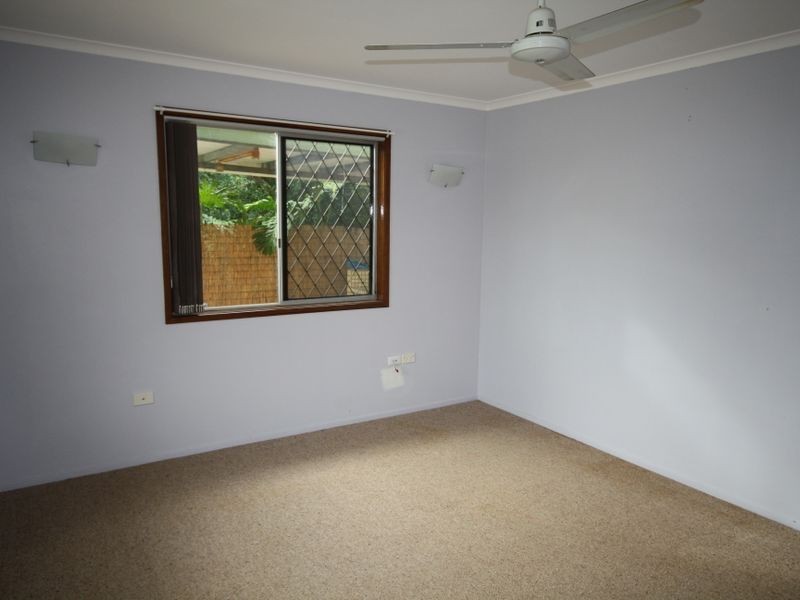 25 Cockatoo Drive, New Auckland QLD 4680