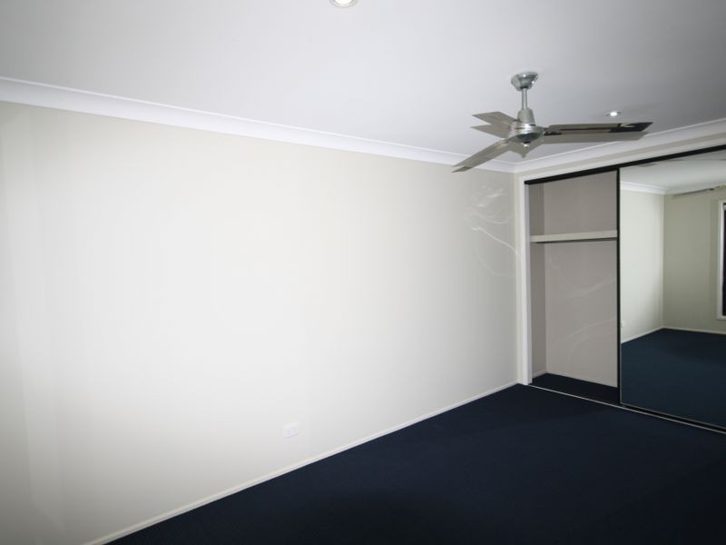 14 Viewpoint Way, New Auckland QLD 4680