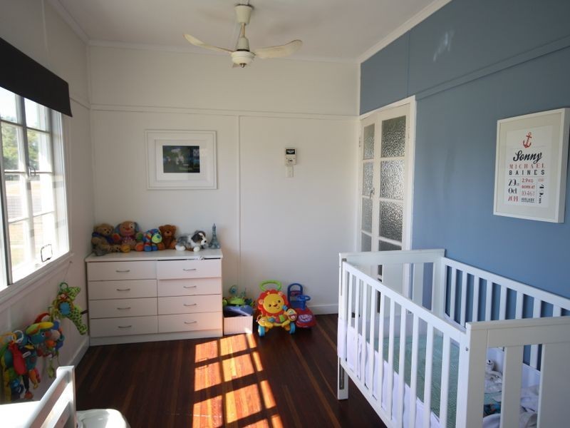 17 Friend Street, Barney Point QLD 4680