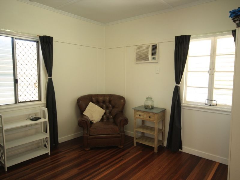 17 Friend Street, Barney Point QLD 4680
