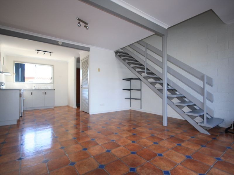 Unit 9/10 Chapman Drive, Clinton QLD 4680