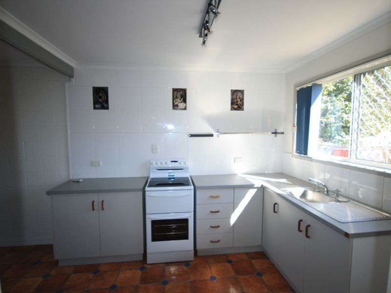 Unit 9/10 Chapman Drive, Clinton QLD 4680