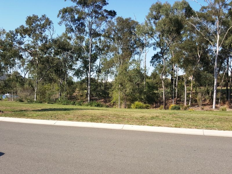 5 Iris Road, Kirkwood QLD 4680