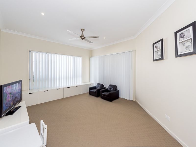 5 Palmerston Court, New Auckland QLD 4680